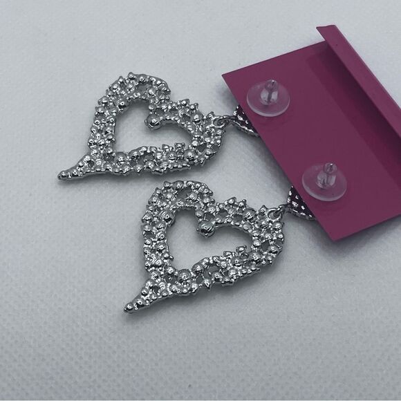 EARRINGS! Betsey Johnson Heart AB Crystal Post Dangle Earrings BNWT - Picture 4 of 4